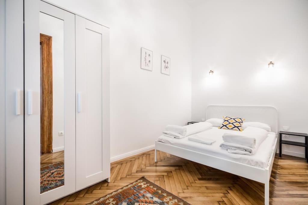 Appartement Krudy Gyula Stunning Fancy Downtown Spot With 2 Br Boedapest